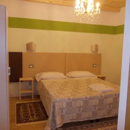Romagnoli 36 Vendégház Verona